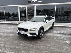 Volvo V60 Cross Country vaihtoauto