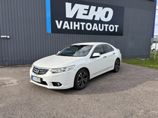 Honda Accord vaihtoauto