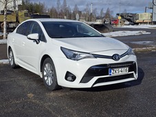 Toyota Avensis vaihtoauto