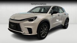 Lexus LBX vaihtoauto