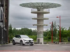 Koeajo: Sähköinen taskuraketti Alfa Romeo Junior Veloce saa hymyn huulille