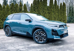 Koeajo: Citroën ë-C5 Aircrossissa mukavuus kohtaa sähköisen ajon