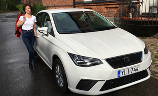 Kaupanpäällisenä 1500 euron arvosta polttoainetta – Leena löysi yksityisleasing-auton kilpailutuksen kautta