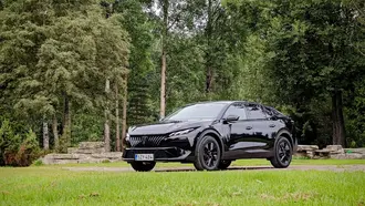 Koeajo: Peugeot 408 yllättää tyylillä ja hinnalla