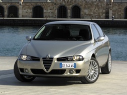 Autoesittely Alfa Romeo 156 GTA (2003)