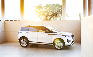 Koeajossa Range Rover Evoque Hybrid (vm. 2019) – pääsylippu parempaan