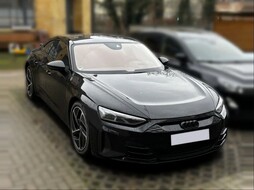 Audi e-tron GT vaihtoauto