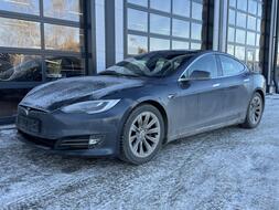 Tesla Model S vaihtoauto