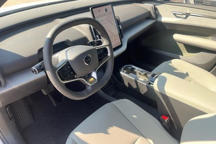 heti ajoon Volvo EX30 Cross Country