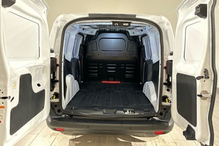 heti ajoon Ford Transit Courier
