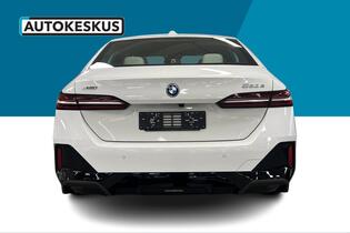 heti ajoon BMW 5-sarja