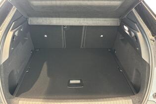 heti ajoon Peugeot E-3008