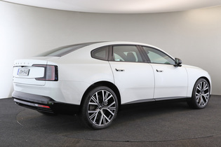 heti ajoon Volvo ES90