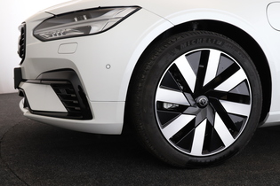 heti ajoon Volvo V90