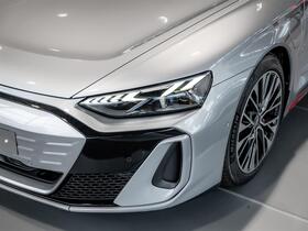 heti ajoon Audi e-tron GT