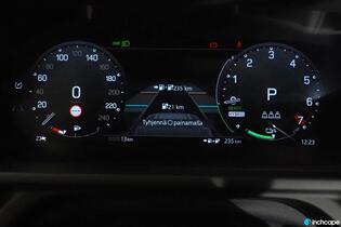 heti ajoon Land Rover Defender