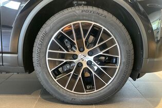 heti ajoon Porsche Macan