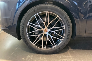 heti ajoon Porsche Cayenne