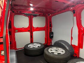 heti ajoon Ford Transit Custom