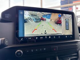 heti ajoon Ford Transit Custom