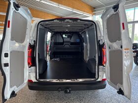 heti ajoon Ford Transit Custom