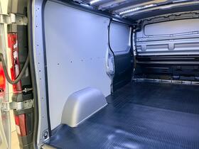 heti ajoon Nissan Primastar