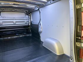 heti ajoon Nissan Primastar