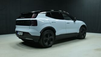 heti ajoon Volvo EX30 Cross Country