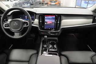 heti ajoon Volvo V90