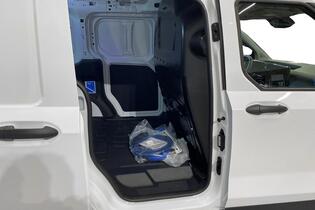 heti ajoon Ford Transit Courier