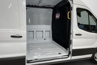 heti ajoon Ford Transit