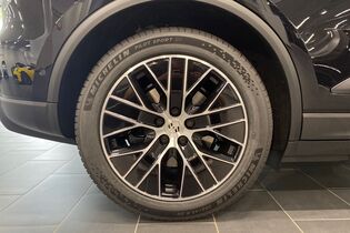 heti ajoon Porsche Macan