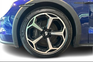 heti ajoon Porsche Taycan