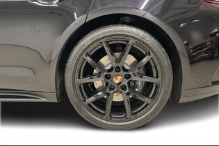 heti ajoon Porsche Panamera