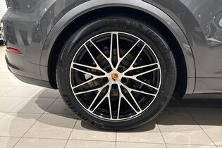 heti ajoon Porsche Cayenne