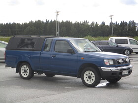 Nissan Pickup vaihtoauto