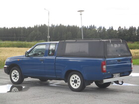 Nissan Pickup vaihtoauto