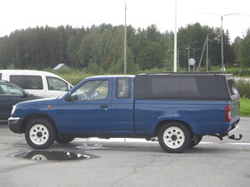 Nissan Pickup vaihtoauto