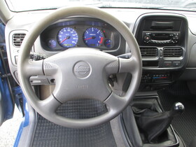 Nissan Pickup vaihtoauto