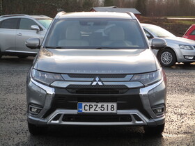 Mitsubishi Outlander PHEV vaihtoauto
