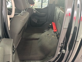 Nissan Navara vaihtoauto