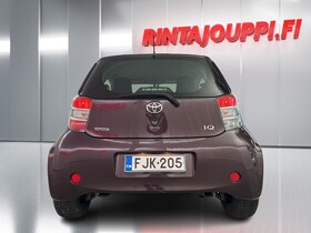 Toyota iQ vaihtoauto