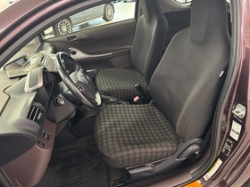 Toyota iQ vaihtoauto