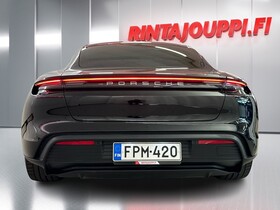 Porsche Taycan vaihtoauto