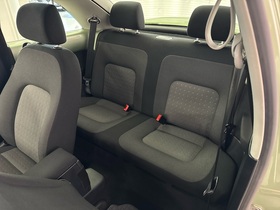 Volkswagen New Beetle vaihtoauto