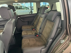 Volkswagen Touran vaihtoauto