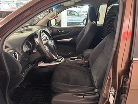 Nissan Navara vaihtoauto