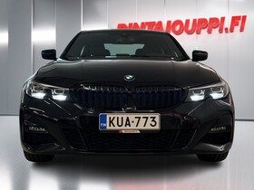 BMW 330 vaihtoauto