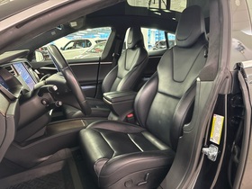 Tesla Model S vaihtoauto