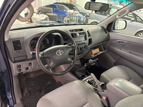 Toyota Hilux vaihtoauto